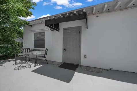 1044 SW 13th Court Miami FL 33135