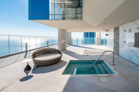 18501 Collins Avenue Sunny Isles Beach FL 33160