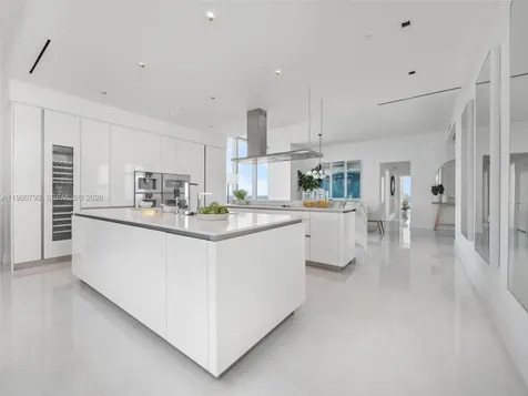 18501 Collins Avenue Sunny Isles Beach FL 33160