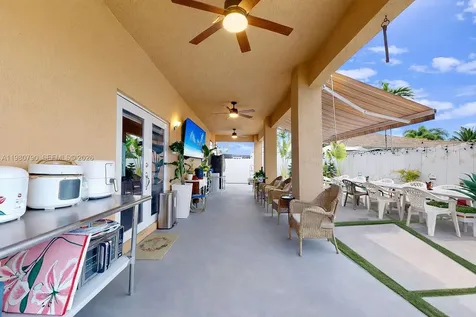 1405 SE 7th Street Homestead FL 33033