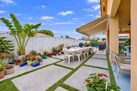 1405 SE 7th Street Homestead FL 33033
