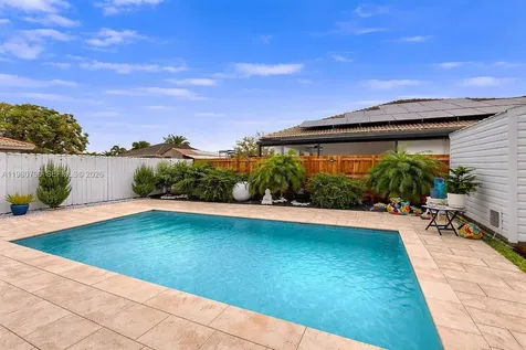 1405 SE 7th Street Homestead FL 33033
