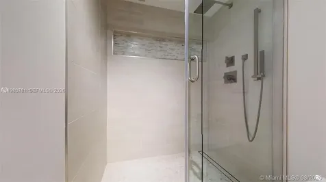 6039 Collins Avenue Miami Beach FL 33140