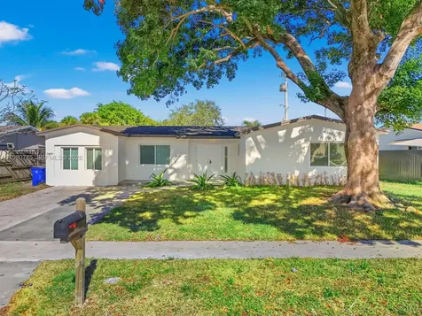 7971 NW 3rd Place Margate FL 33063