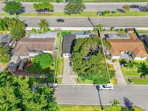 7971 NW 3rd Place Margate FL 33063