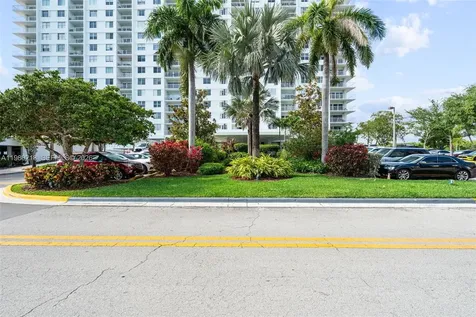 500 Bayview Drive Sunny Isles Beach FL 33160