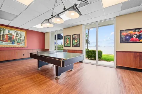 500 Bayview Drive Sunny Isles Beach FL 33160