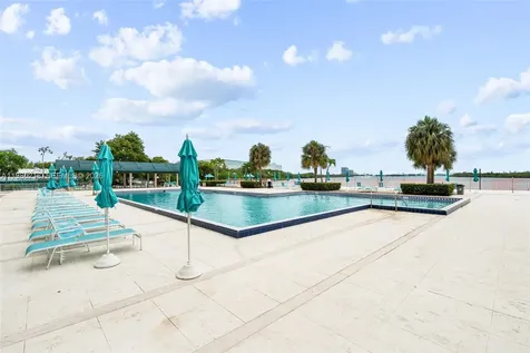 500 Bayview Drive Sunny Isles Beach FL 33160