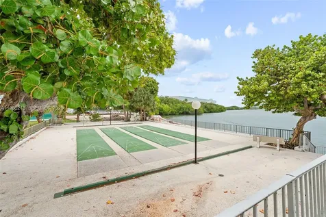 500 Bayview Drive Sunny Isles Beach FL 33160