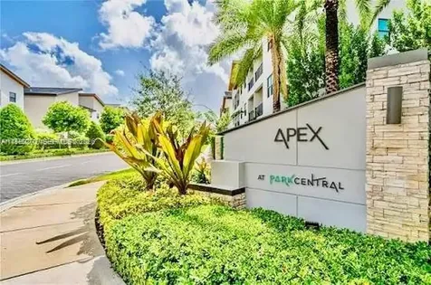 7925 NW 104th Avenue Doral FL 33178