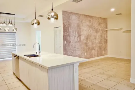 7925 NW 104th Avenue Doral FL 33178