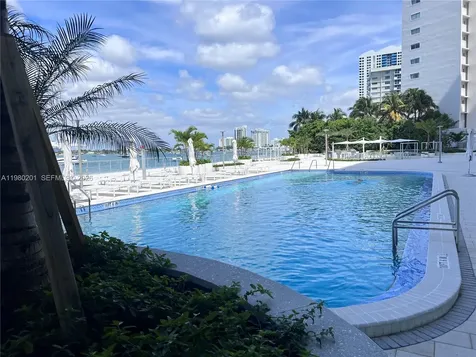 1000 West Avenue Miami Beach FL 33139
