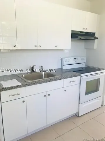 752 NW 3rd Court Hallandale Beach FL 33009