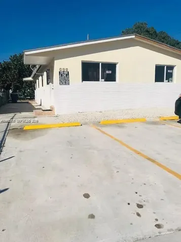 752 NW 3rd Court Hallandale Beach FL 33009