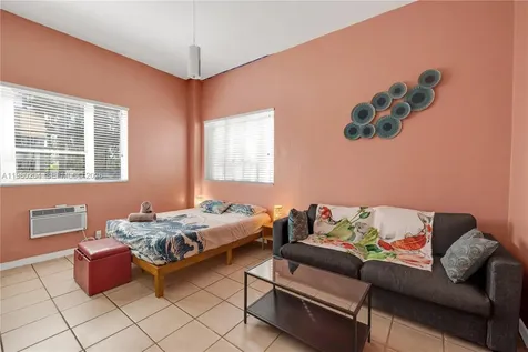 255 W 24th Street Miami Beach FL 33140