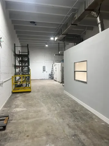 8416 NW 61st Street Miami FL 33166
