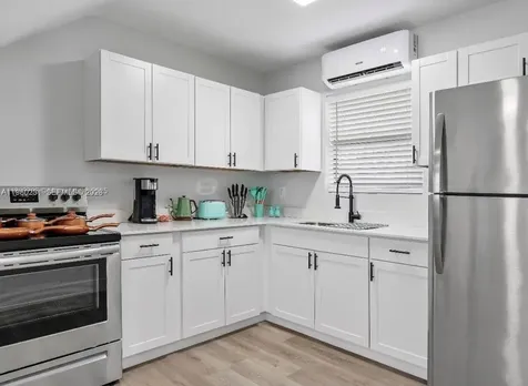 584 NW 30th Street Miami FL 33127