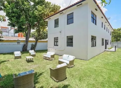 584 NW 30th Street Miami FL 33127