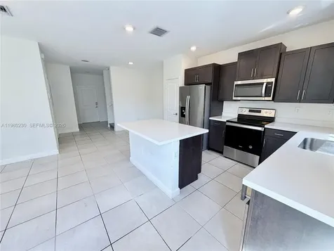 2418 SE 10th Court Homestead FL 33035