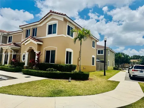 2418 SE 10th Court Homestead FL 33035