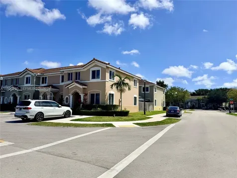 2418 SE 10th Court Homestead FL 33035