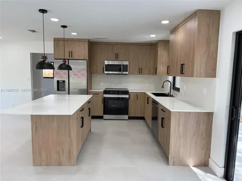 4020 NW 93rd Way Sunrise FL 33351