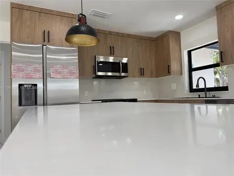 4020 NW 93rd Way Sunrise FL 33351