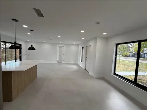 4020 NW 93rd Way Sunrise FL 33351