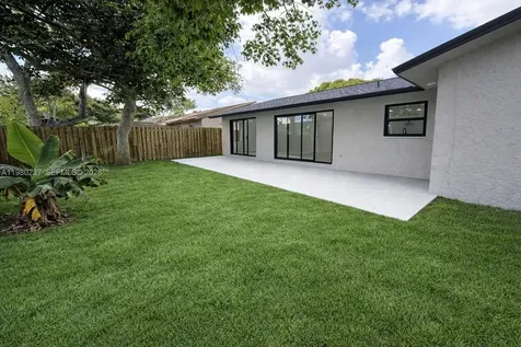 4020 NW 93rd Way Sunrise FL 33351
