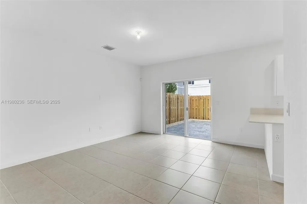11925 NW 46th Street Coral Springs FL 33076