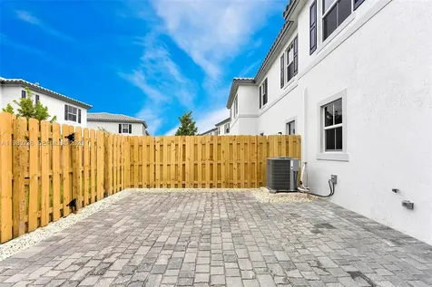 11925 NW 46th Street Coral Springs FL 33076