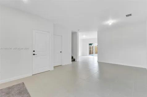 11925 NW 46th Street Coral Springs FL 33076