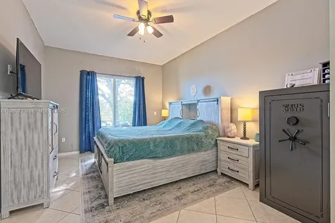 1921 SE 16 Avenue Homestead FL 33035