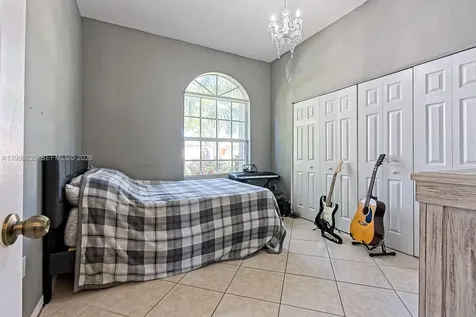 1921 SE 16 Avenue Homestead FL 33035