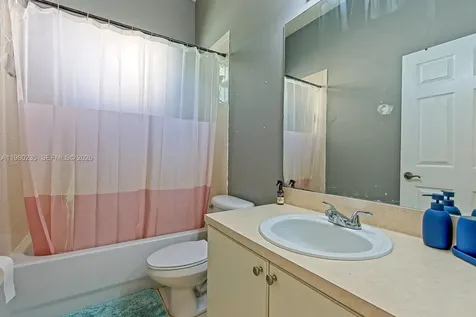 1921 SE 16 Avenue Homestead FL 33035