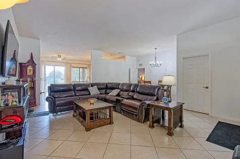 1921 SE 16 Avenue Homestead FL 33035