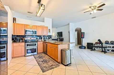 1921 SE 16 Avenue Homestead FL 33035