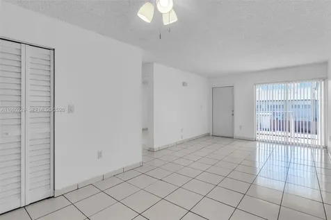 15421 SW 81st Circle Lane Miami FL 33193