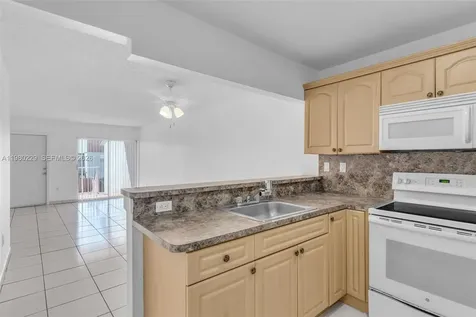 15421 SW 81st Circle Lane Miami FL 33193
