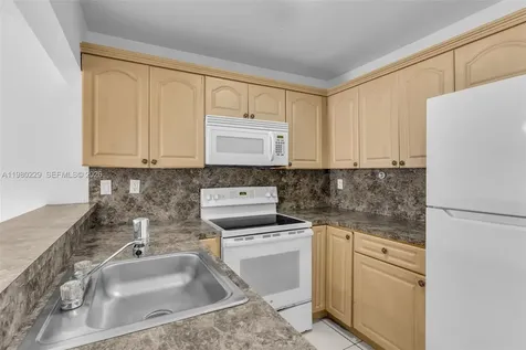 15421 SW 81st Circle Lane Miami FL 33193