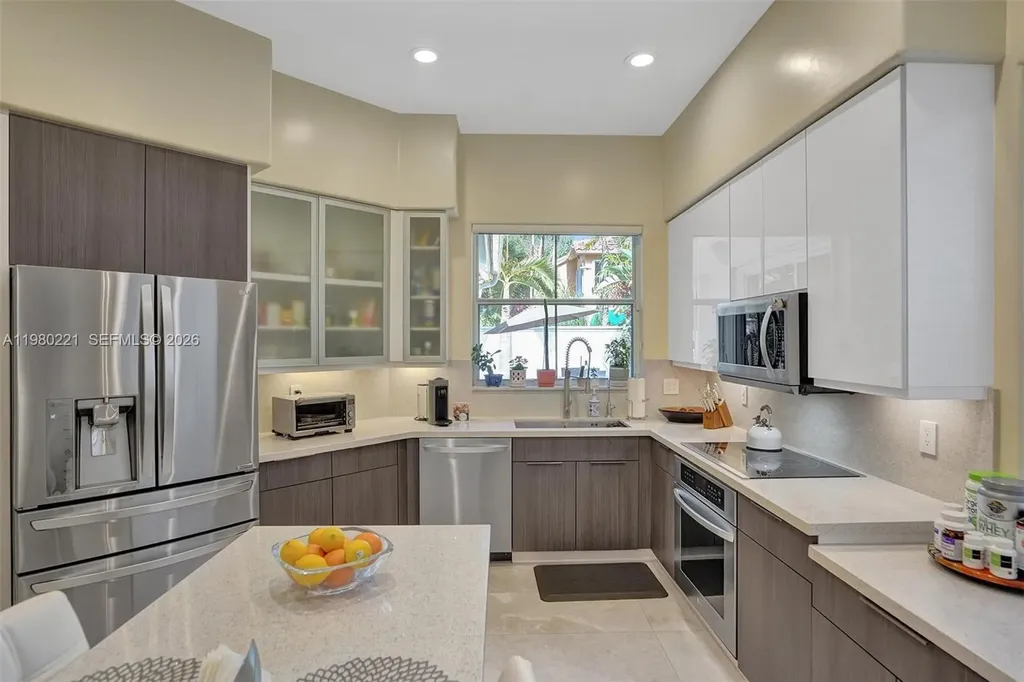 1529 Shoreline Way Hollywood FL 33019