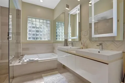 1529 Shoreline Way Hollywood FL 33019