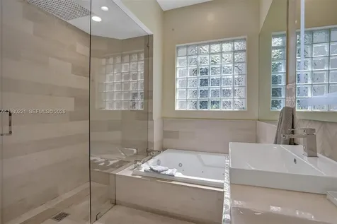1529 Shoreline Way Hollywood FL 33019
