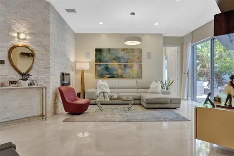 1529 Shoreline Way Hollywood FL 33019