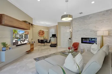 1529 Shoreline Way Hollywood FL 33019