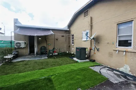 4419 NW 17th Avenue Miami FL 33142