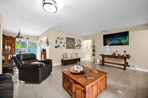 1811 Utopia Drive Miramar FL 33023