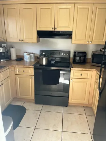 4331 W 11th Lane Hialeah FL 33012