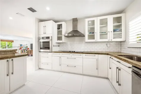 6609 SW 62nd Terrace South Miami FL 33143