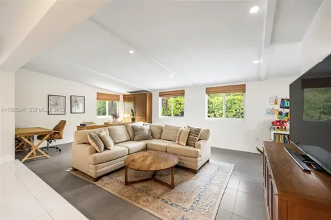 6609 SW 62nd Terrace South Miami FL 33143